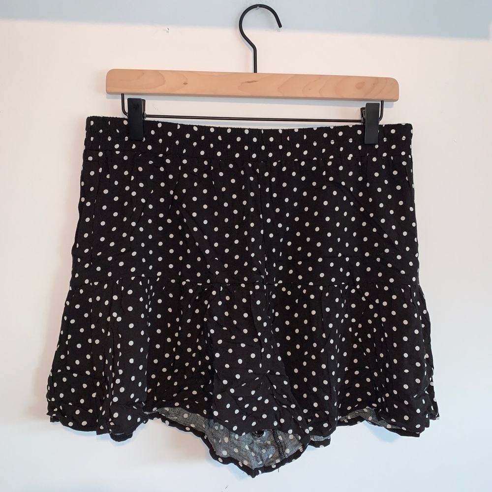 Aeropostale polka dots black/white fabric shorts - Picture 2 of 4
